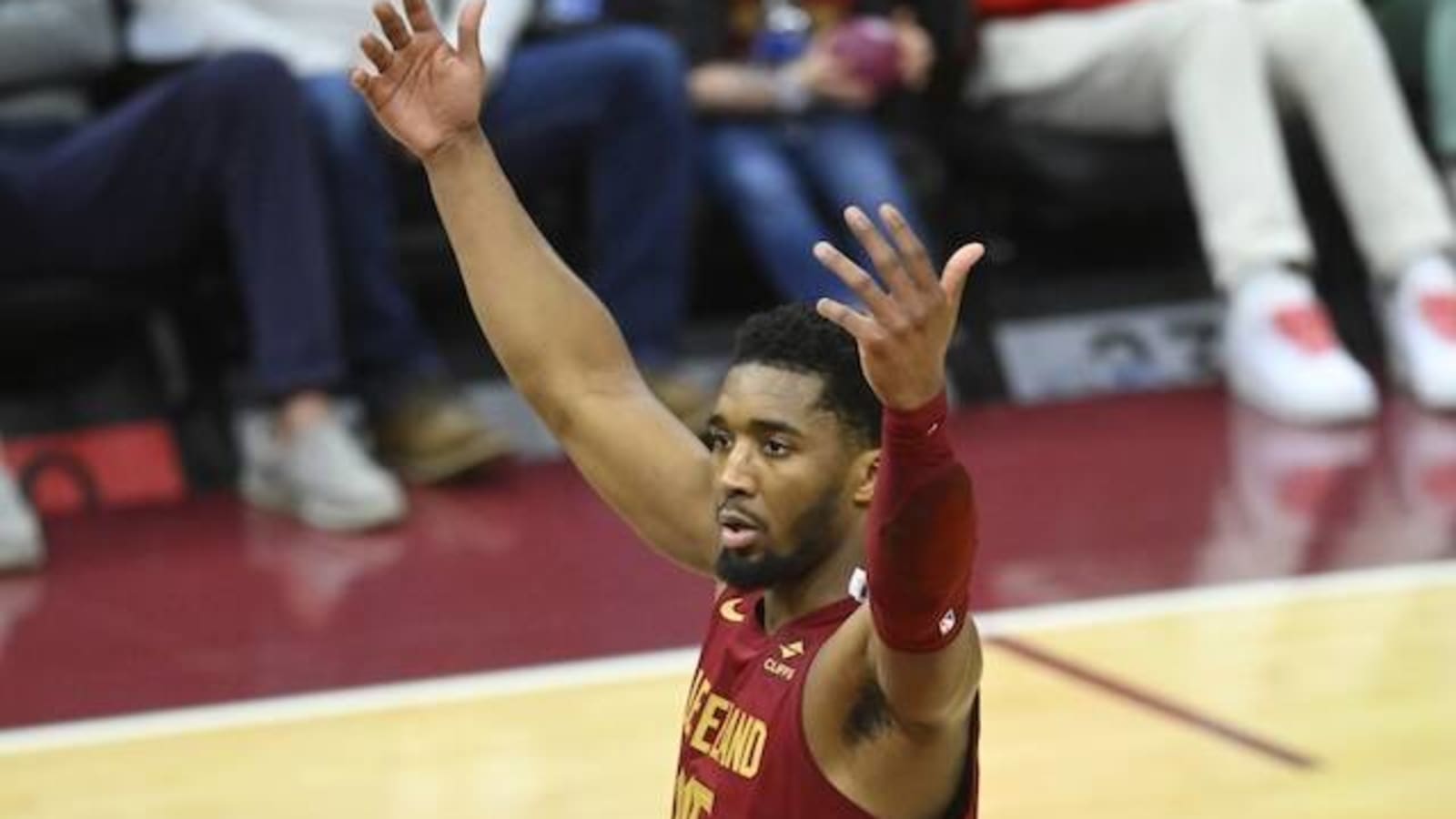 Donovan Mitchell Trade Rumors: Lakers & Nets Ready To Make Offers For Cavaliers Star