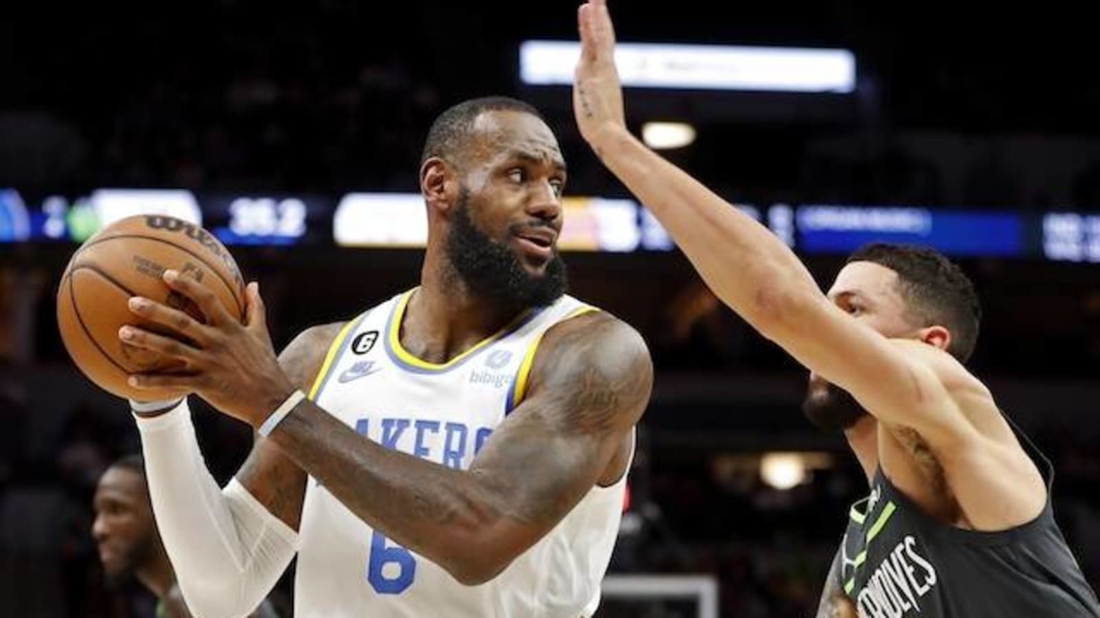 LeBron James Passes Karl Malone For Most 20Point Games In NBA History