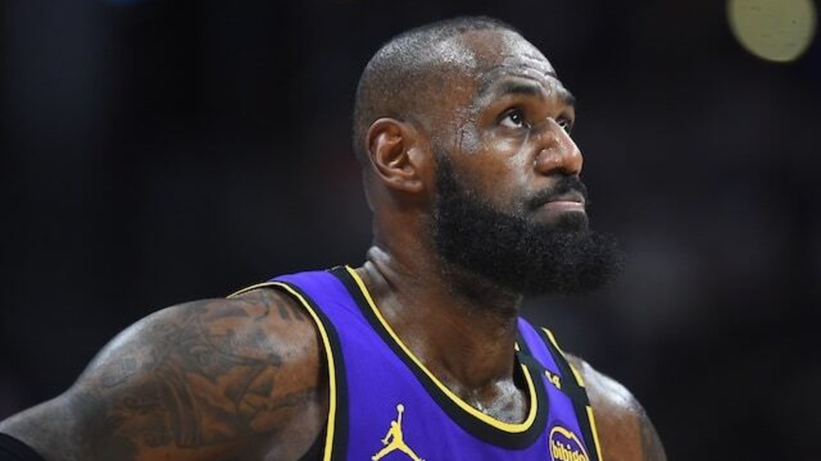  Jamie Foxx Comes To LeBron James’ Defense