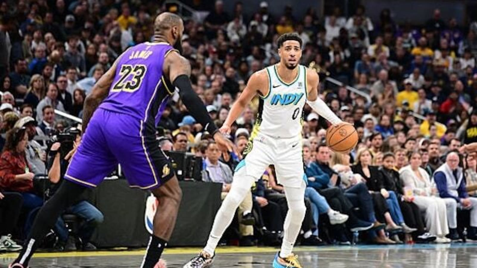  LeBron James Reacts To Pacers’ Tyrese Haliburton Injury