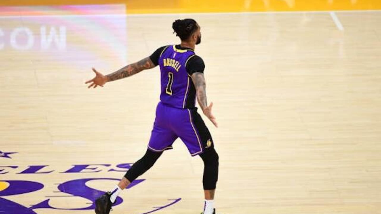 D'Angelo Russell Goes Off To Lead Lakers To Big Win Over Bucks