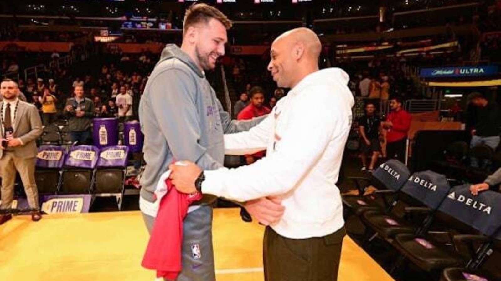 Luka Doncic & Jaxson Hayes Swap Lakers Jerseys With Soccer Legend Thierry Henry