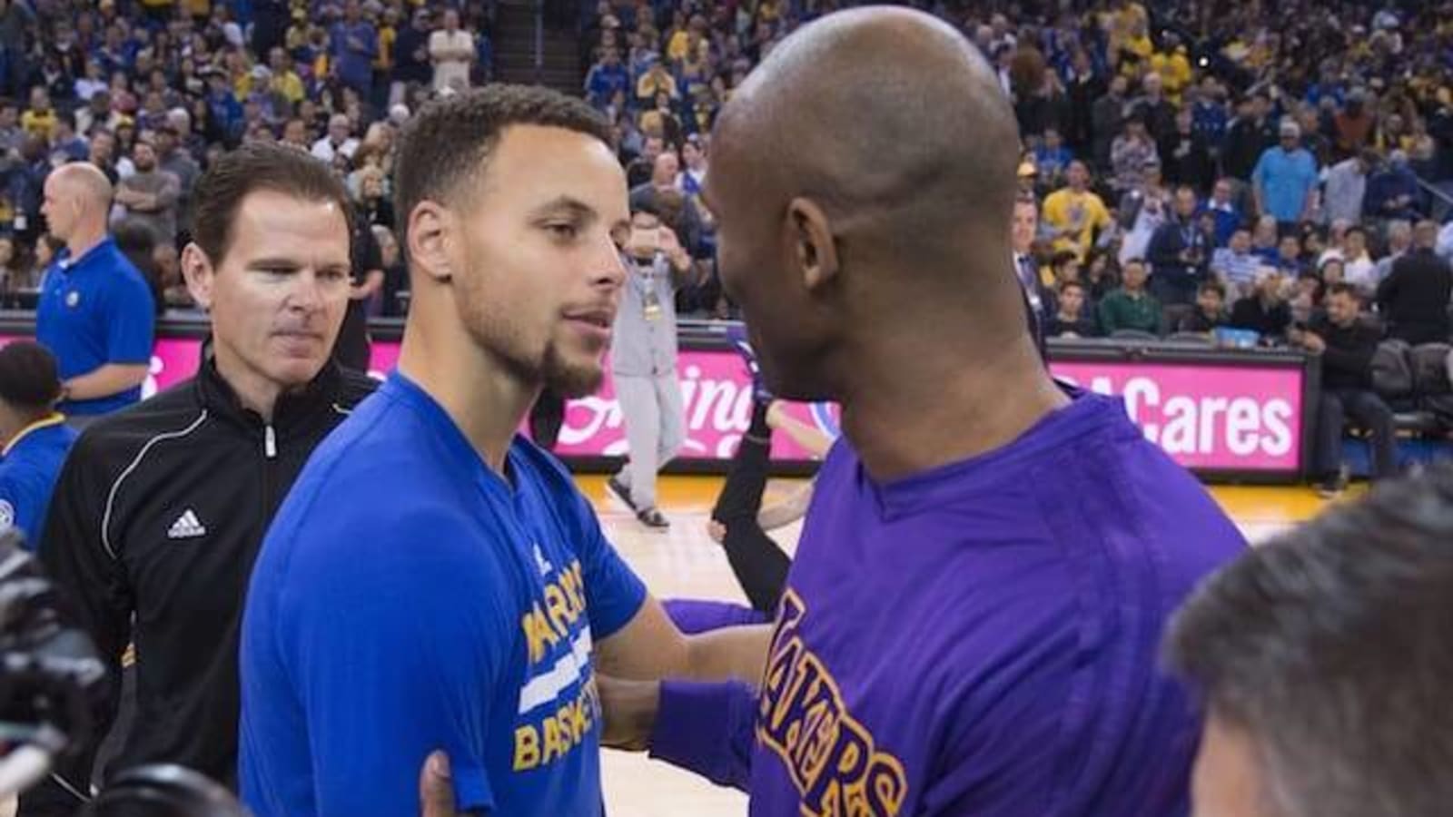  Stephen Curry Lists Kobe Bryant, Magic Johnson & Shaquille O’Neal In All-Time Starting 5