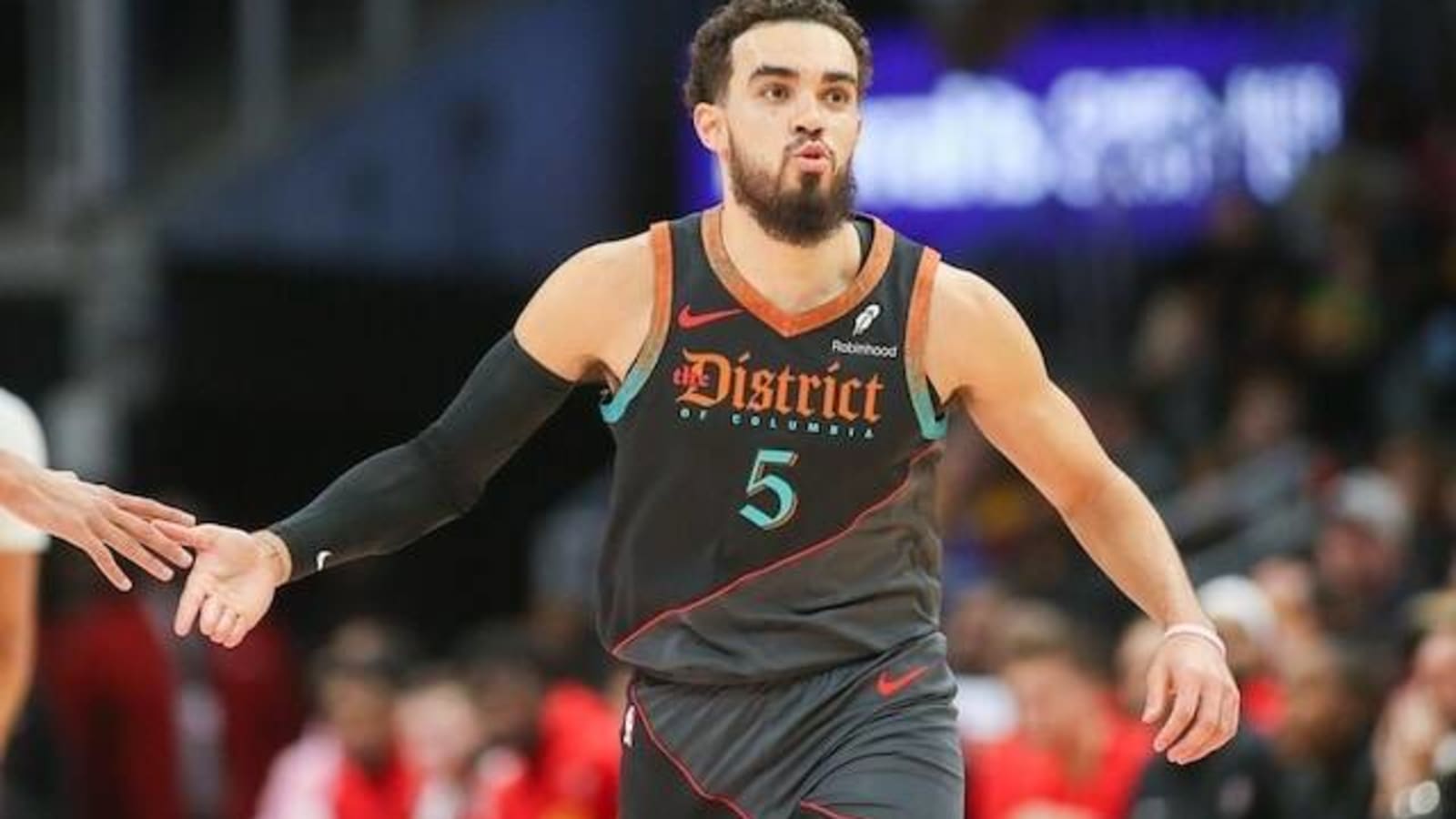 Lakers Trade Deadline Rumors: Interest In Wizards’ Tyus Jones & Jazz’s Collin Sexton