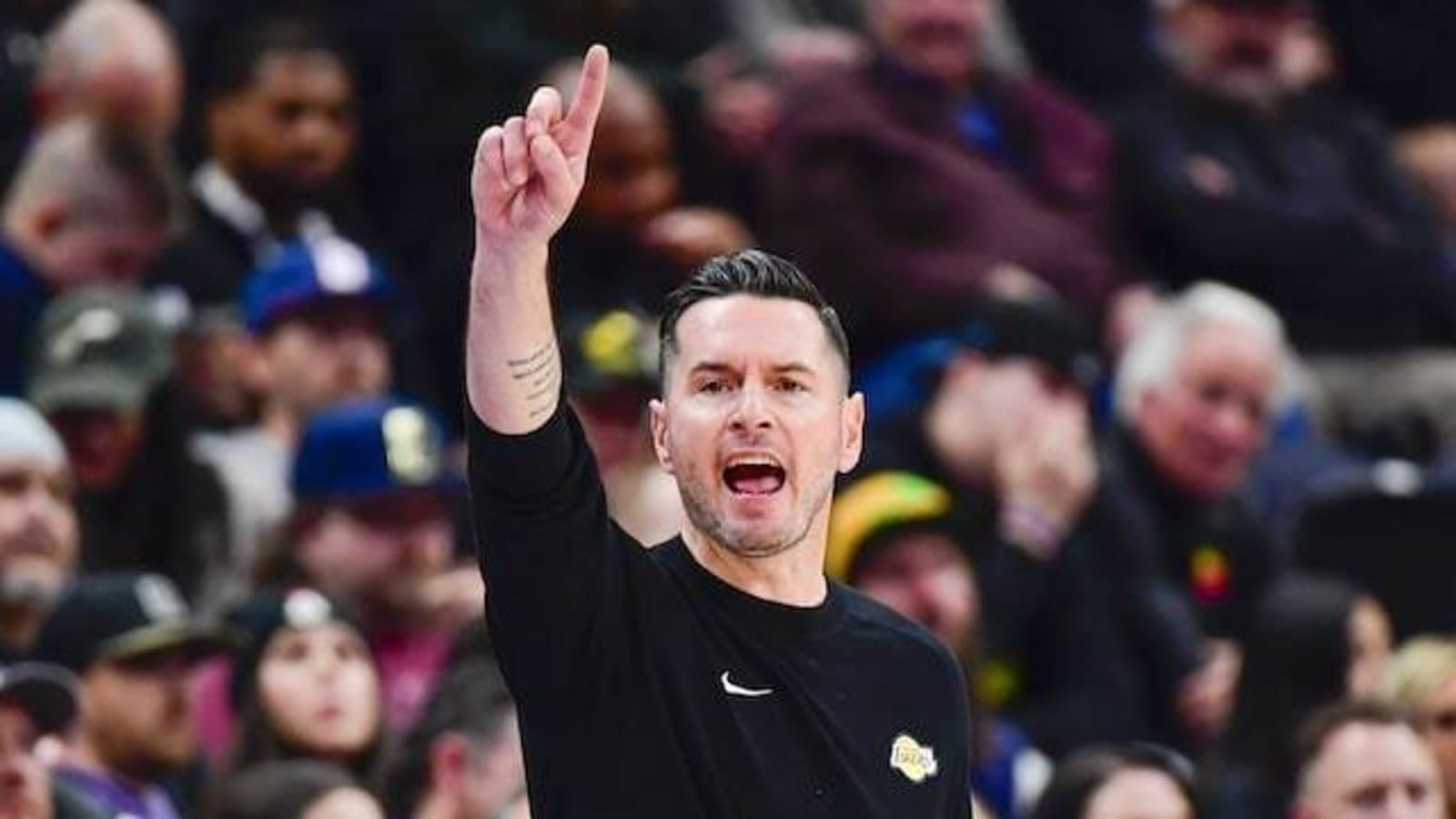  JJ Redick Stresses Importance Of Communication On Defense