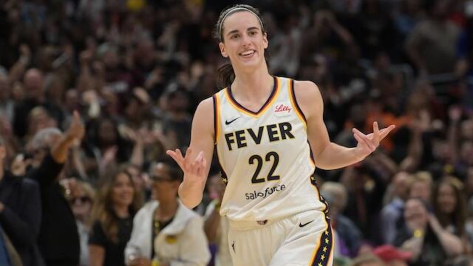  Fever’s Caitlin Clark Wore Kobe Bryant Shoes While Playing At Crypto.com Arena