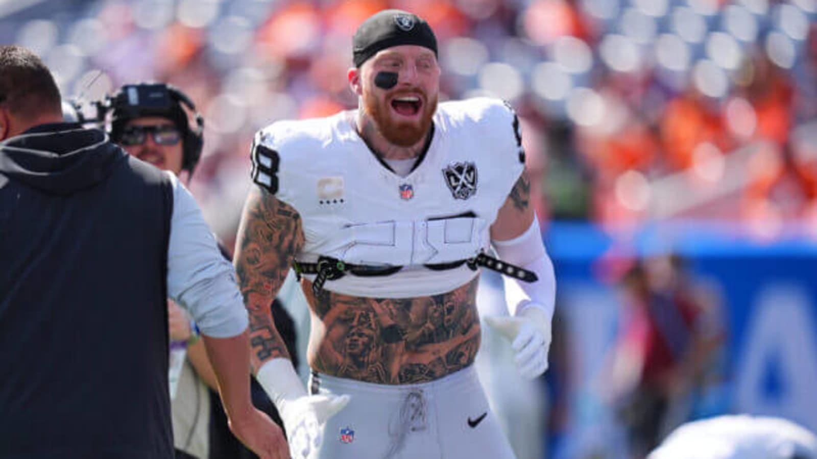  Maxx Crosby Explains Shoving Mike Caldwell