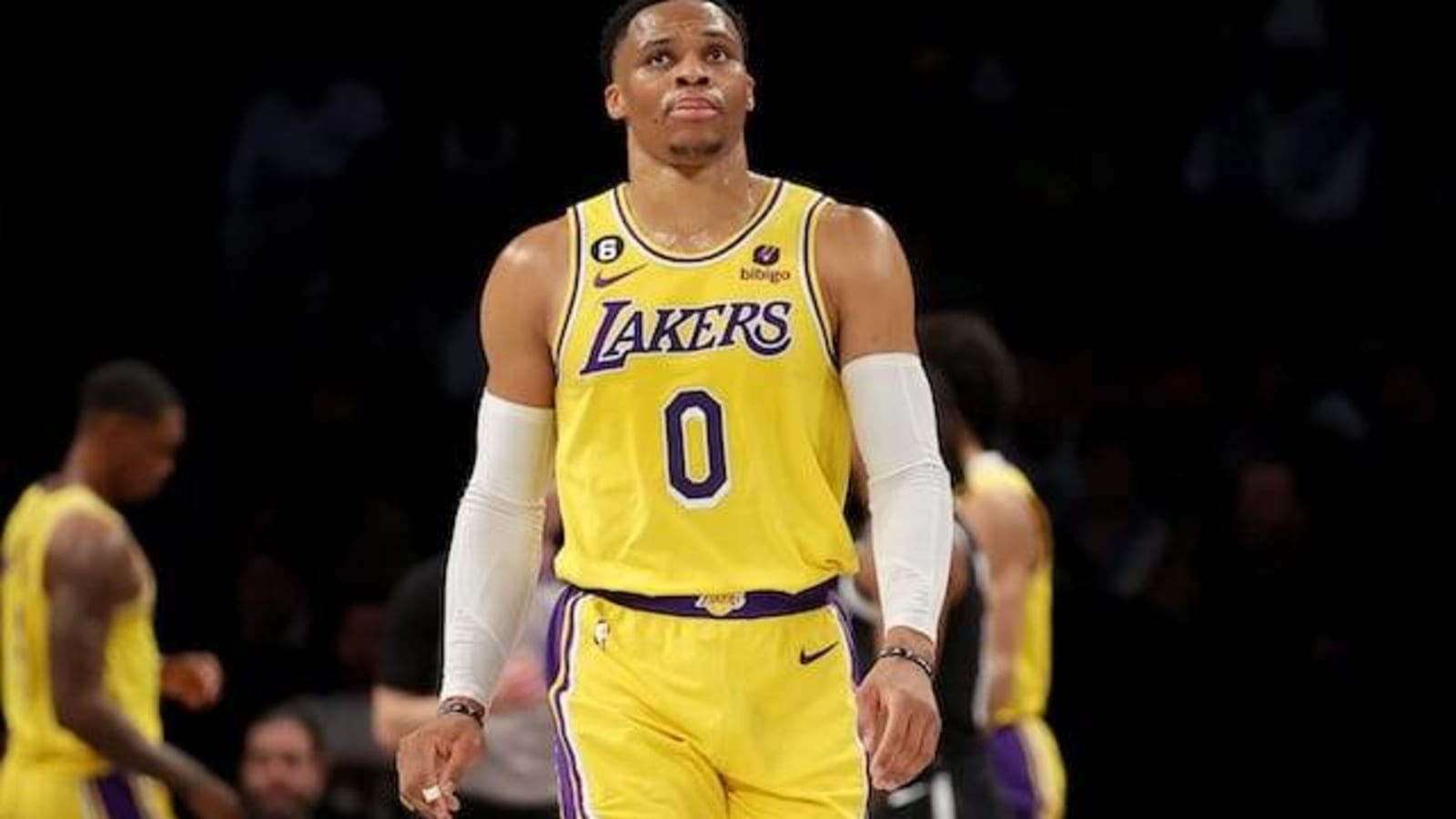 NBA Russell Westbrook 18-19 Prizm 10枚限定 | hartwellspremium.com