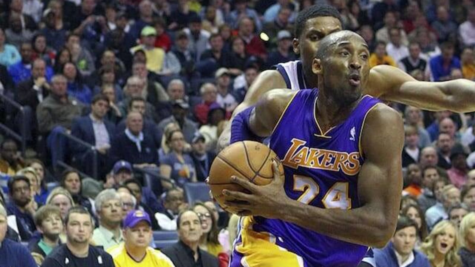 This Day In Lakers History: Kobe Bryant Drops 60 Points On Grizzlies To Extend Scoring Streak