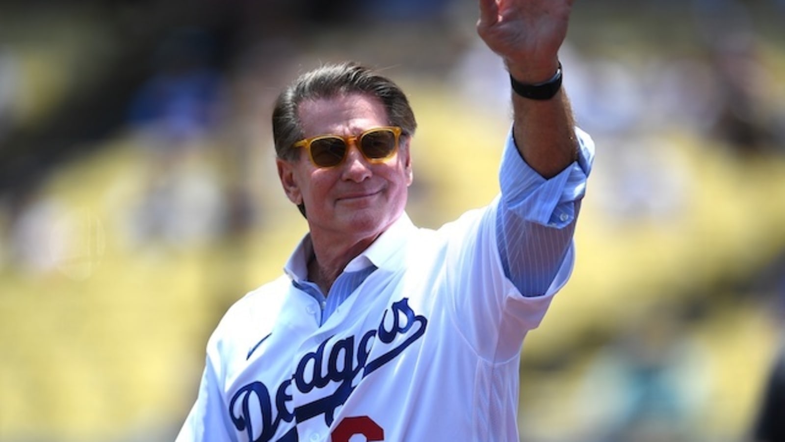 This Day In Dodgers History: Steve Garvey Retires