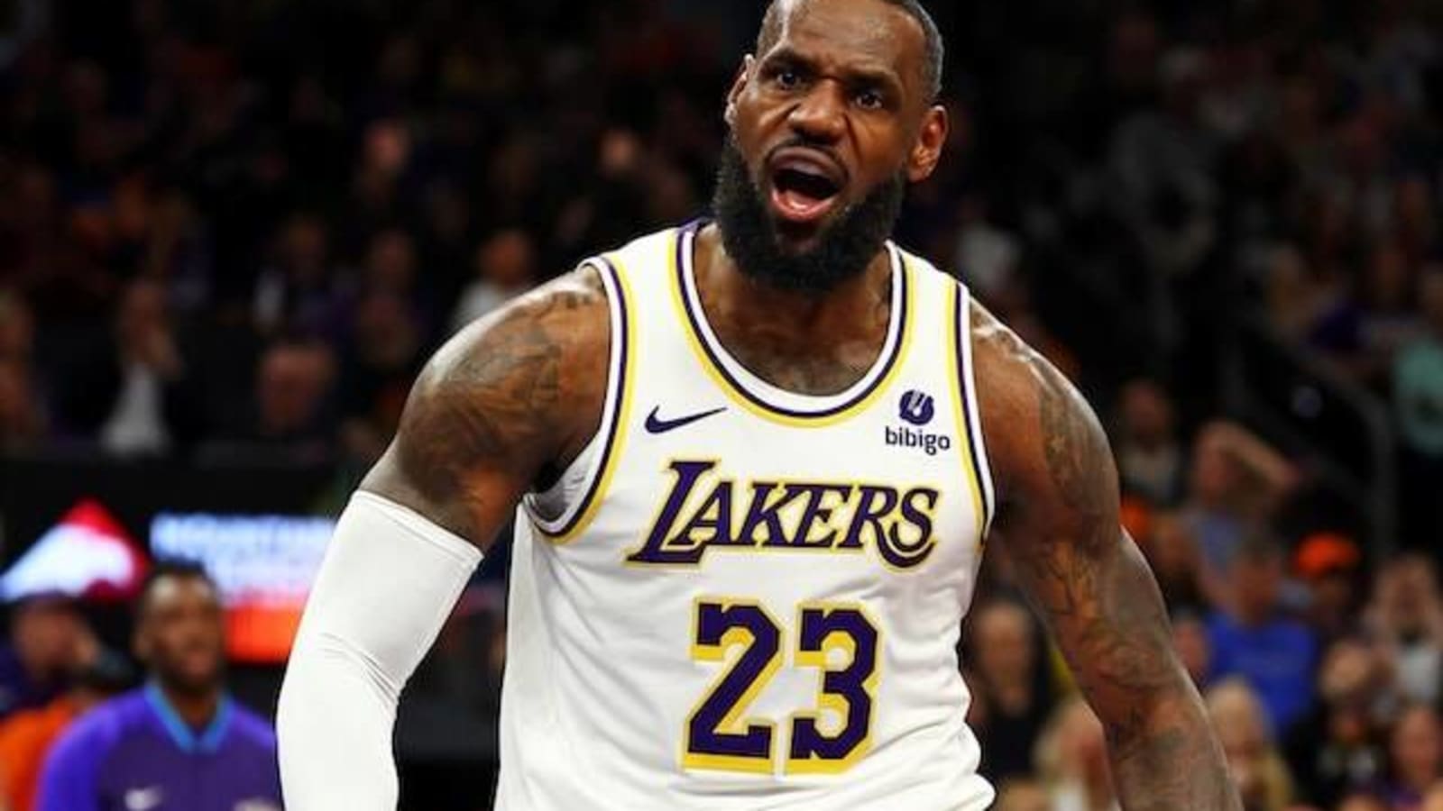 Lebron james raptors jersey hotsell