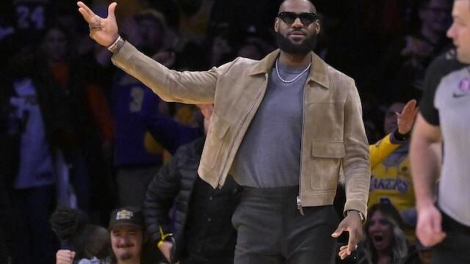  LeBron James Begins On-Court Activity; There’s Optimism He Could Return for Final Few Regular Season Games