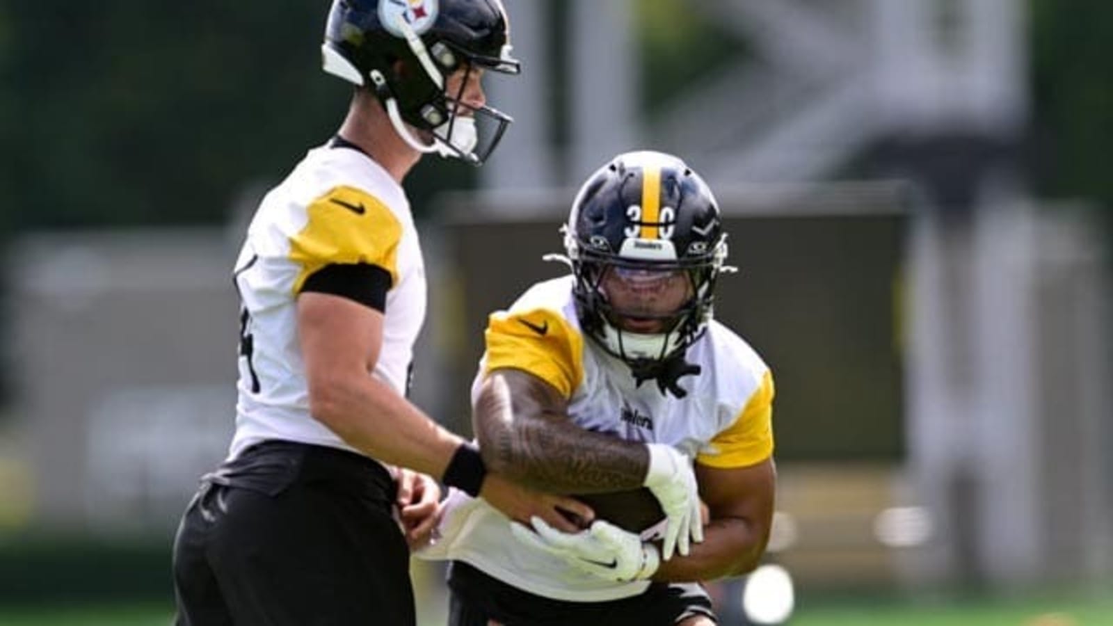 Contract Price Tag for Steelers RB Jaylen Warren Revealed