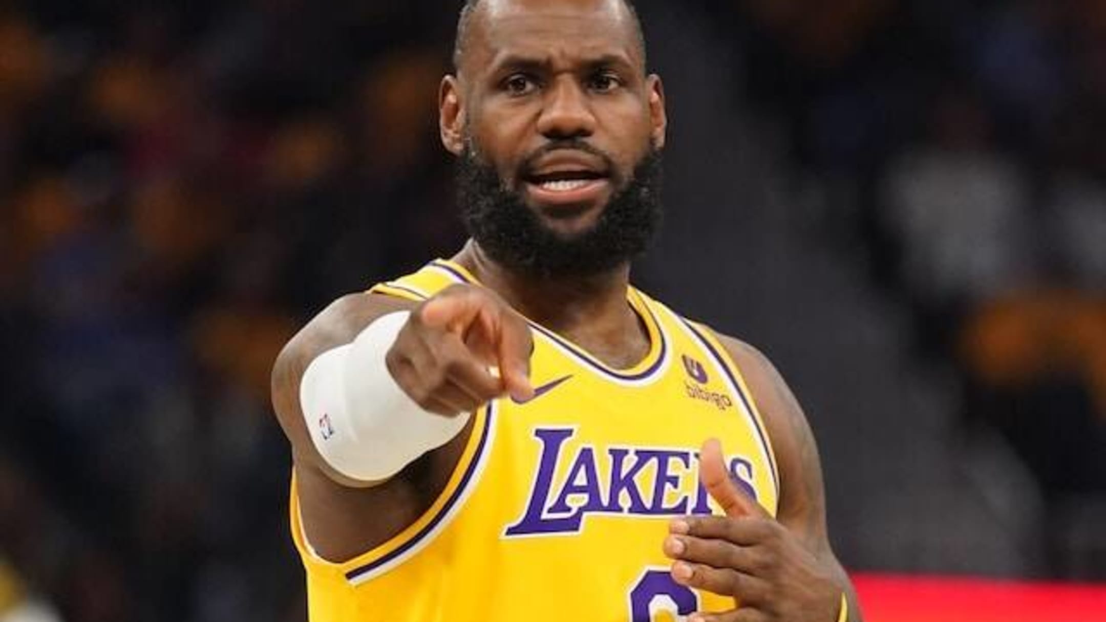 LeBron James Stresses Need For Lakers To Communicate Better On Defense