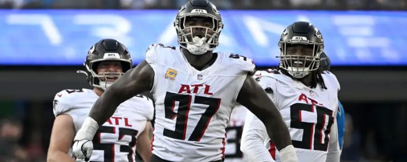 Chicago Bears offseason additions don’t move pass rush needle in preseason rankings