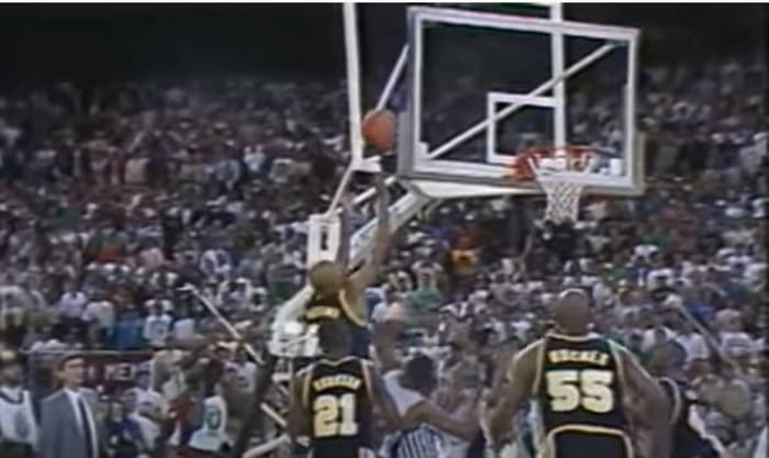Wolverines ground the "Flyin' Illini" (1989)