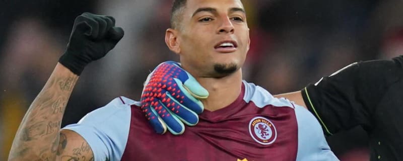 Aston Villa&#39;s Diego Carlos Lucky To Escape Red Card After Elbow On Arsenal&#39;s Eddie Nketiah