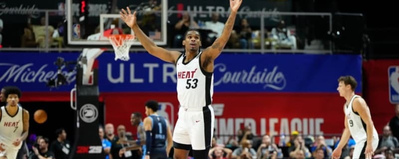 Former Rockets&#39; First-Round Pick Signs Two-Way Deal with Miami Heat