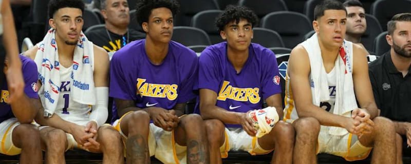 Former Lakers Guard Signs Multiyear Deal With Western Conference Rival