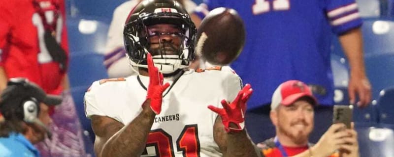 Former Buccaneers Super Bowl Champion Running Back Signs With 49ers