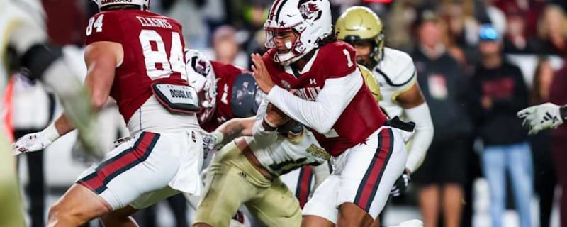 South Carolina QB Robby Ashford Enters Transfer Portal