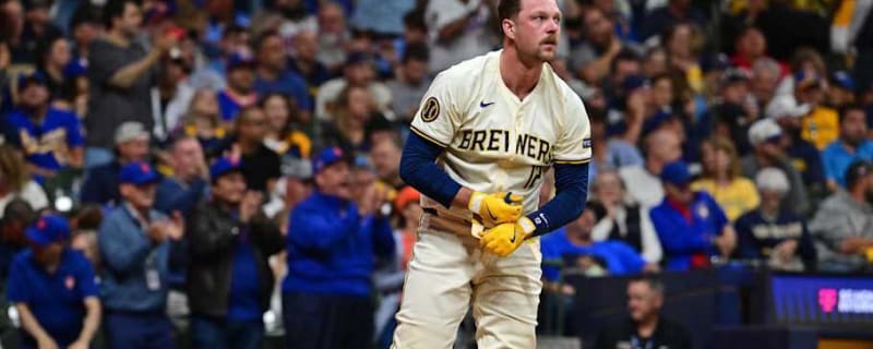 Potential Houston Astros Target Predicted To Opt Into Current Contract