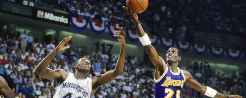 Michael Cooper Picks 3 Other Lakers for Hall of Fame