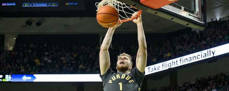 Watch: Purdue&#39;s Caleb Furst Throws Down Alley-Oop From Braden Smith vs. Michigan