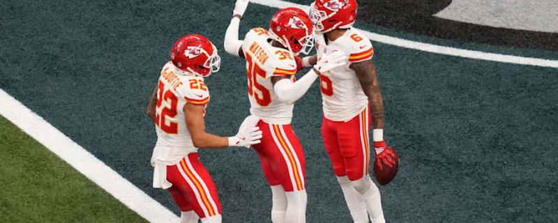 Look: UC Legend Bryan Cook Attends Baylor-Cincinnati Game