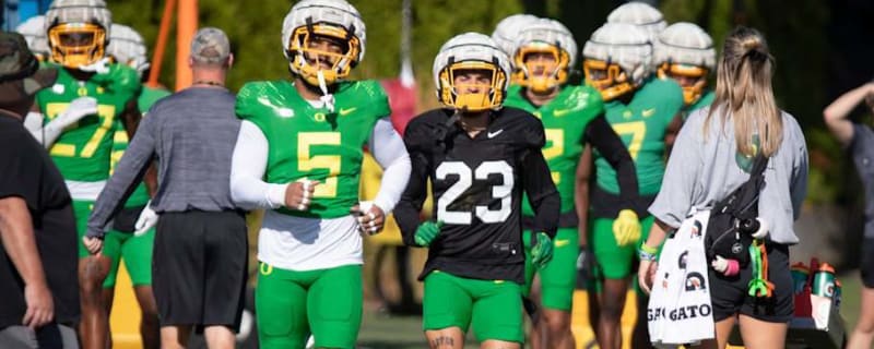 Oregon Ducks&#39; Kobe Savage Previews &#39;Talented&#39; Illinois Receivers: &#39;Respect All, Fear None&#39;