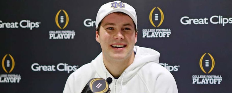 See It: Kirk Herbstreit&#39;s Dog Gets Cozy with Notre Dame QB Riley Leonard