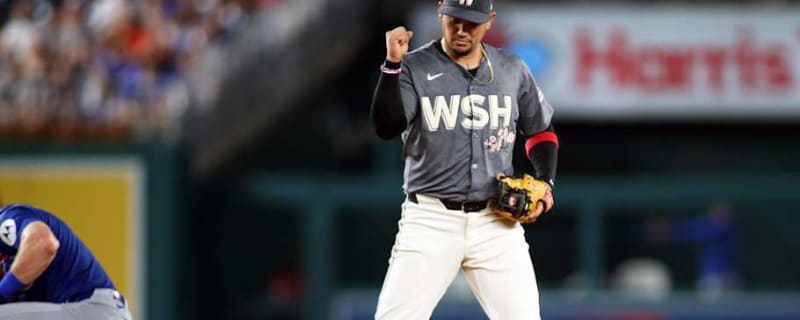 Report: Diamondbacks Sign Ildemaro Vargas to Minor League Deal