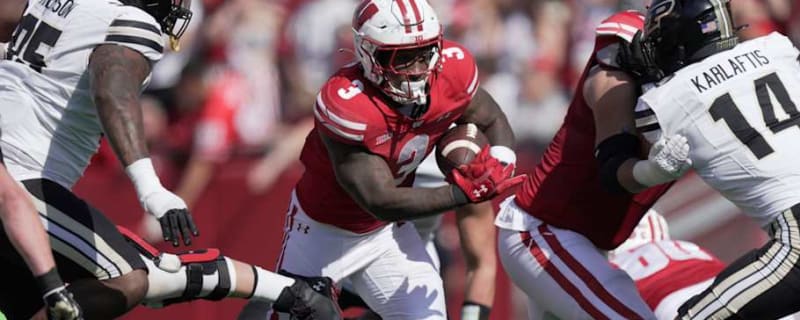 Tawee Walker has career-best performance without Chez Mellusi in Badgers&#39; backfield