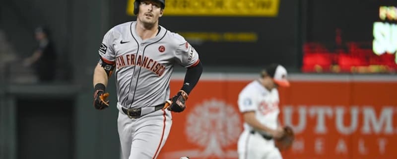 Proposed San Francisco Giants Trade Would Send Fan Favorite to Houston Astros