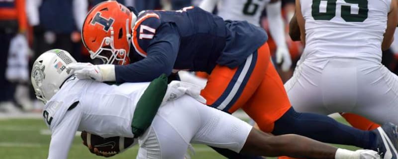 Linebacker Gabe Jacas Commits to 2025 Return to Illinois Football