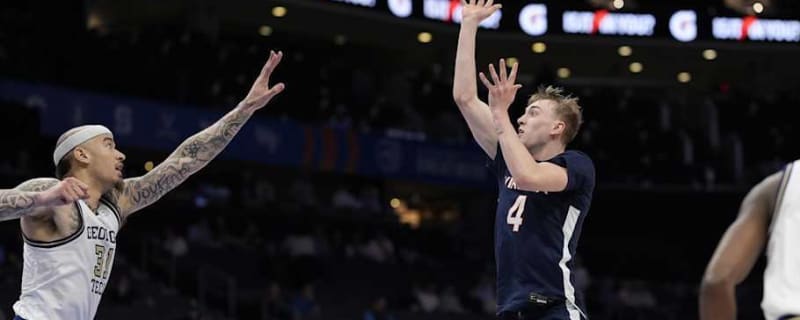 Wisconsin basketball gains one, loses one through transfer portal