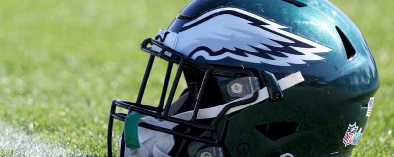 Eagles roster hopeful sets himself back as two more leave finale with injuries