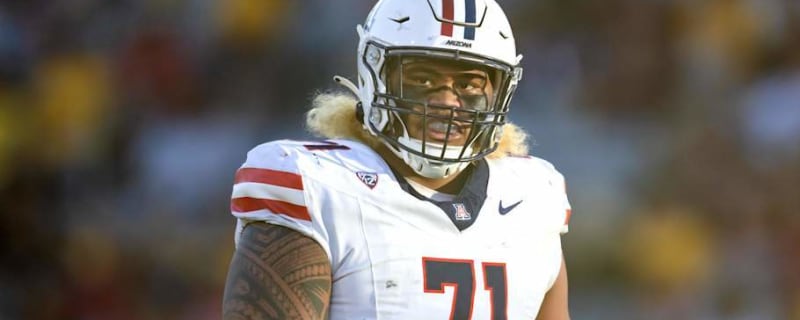Arizona Wildcats Star Offensive Lineman Jonah Savaiinaea Declares for NFL Draft