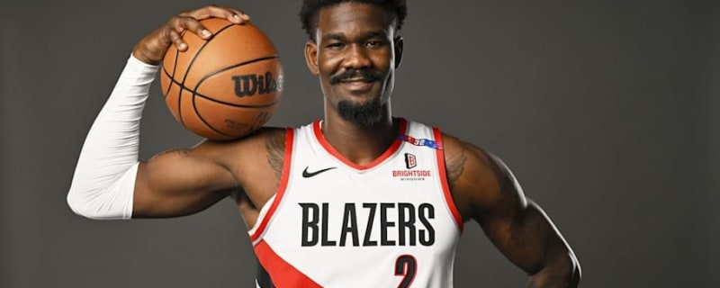 Deandre Ayton Named Ambitious Trade Target For New Orleans Pelicans