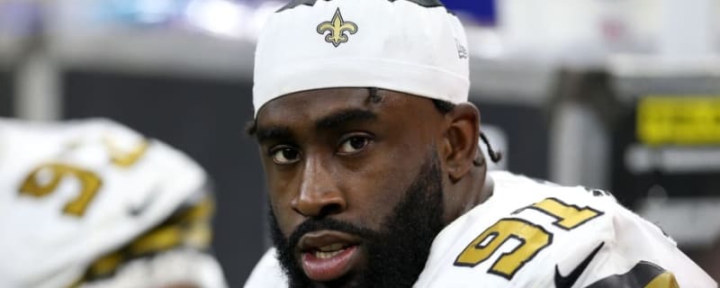 Ex-Husky DT Bronson Joins Patriots After USFL Stint