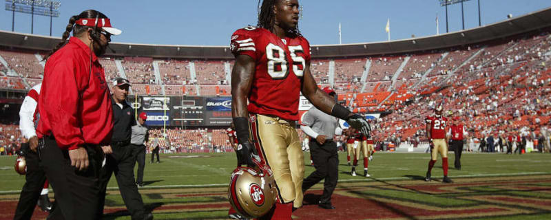 Former 49ers TE Vernon Davis on his Relationship with Mike Singletary