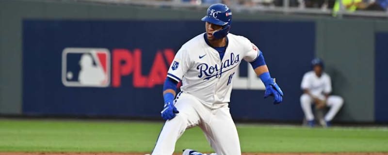 Bob Costas Puts Kansas City Royals First Baseman Yuli Guerriel on Blast After Error