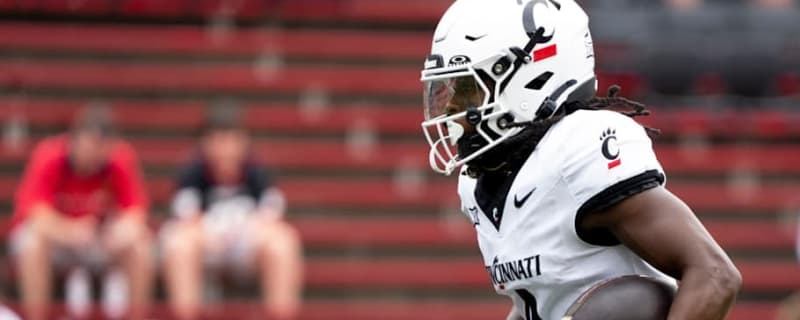 Look: Cincinnati Wide Receiver Tyrin Smith Entering Transfer Portal
