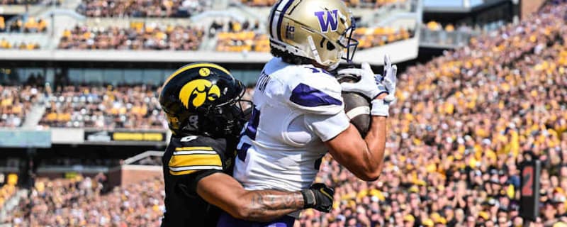 Iowa Was No field of Dreams for Huskies, Just a Nightmare