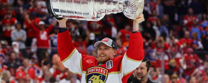 Look: Panthers Take Stanley Cup on Helicopter Ride