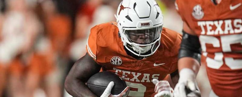 Texas Longhorns &#39;Have a Ton of Trust&#39; in Freshman RB Jerrick Gibson