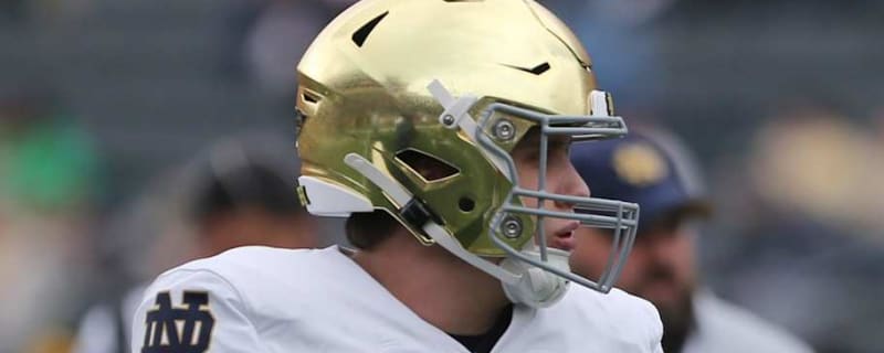 2 Notre Dame Football Stars Named Freshmen All-Americans