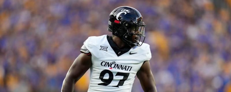 Look: Cincinnati Defensive End Eric Phillips Among National Leaders In Quarterback Pressures