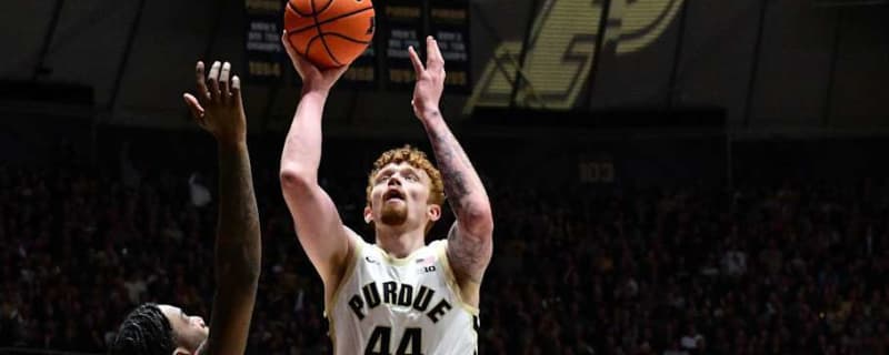 Purdue Reserve Center Enters Name in NCAA Transfer Portal