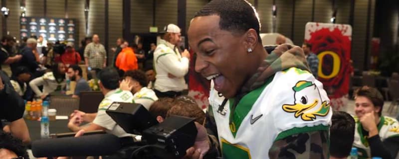 Oregon Ducks Receiver Evan Stewart: NFL Draft, Transfer Portal, Return To Oregon?